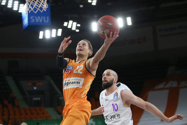 重新制定一 重新制定一