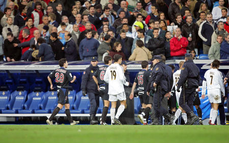 难以捉摸 难以捉摸